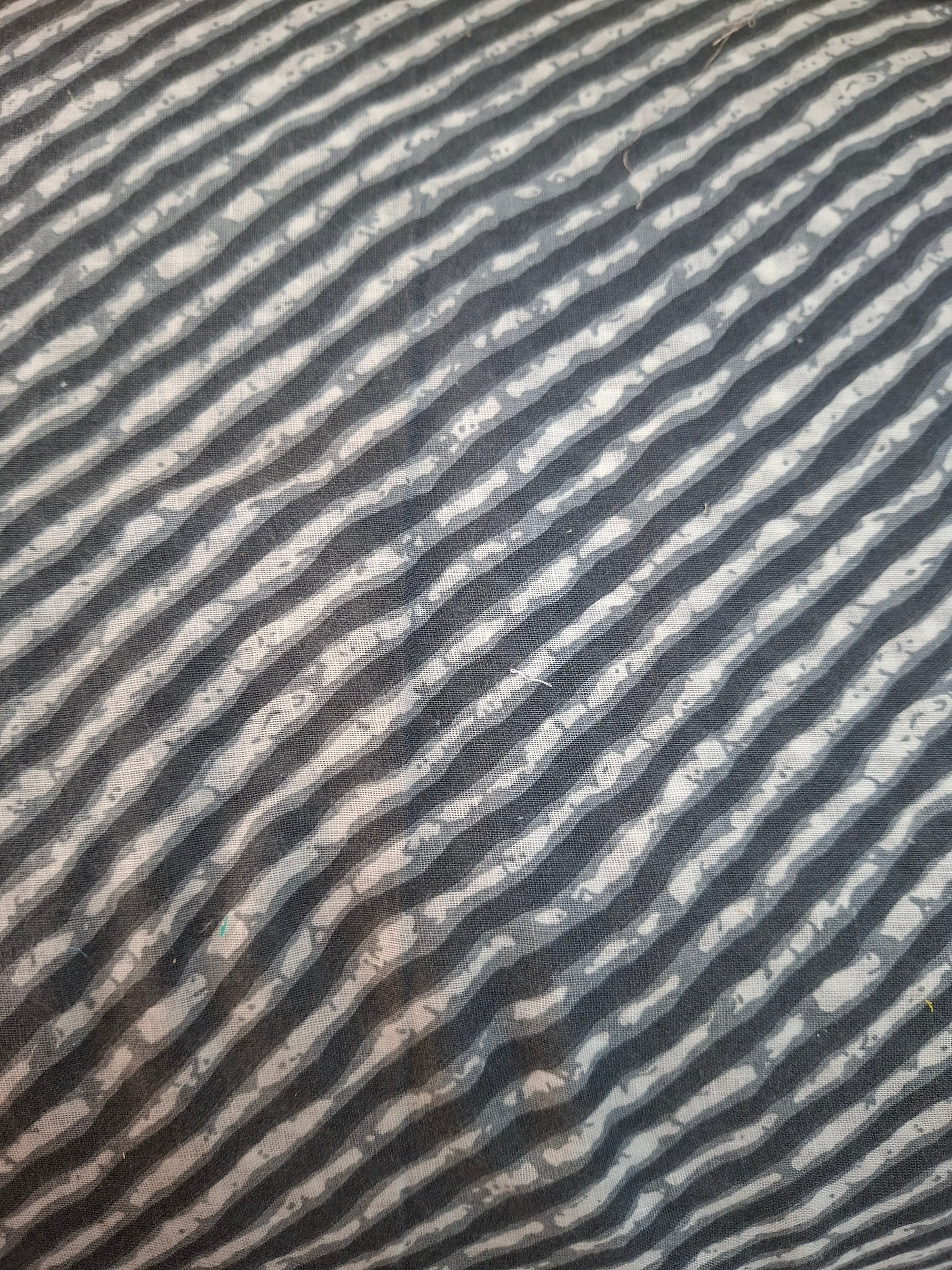Cotton Unstitched Machine Print suits with high quality fabric