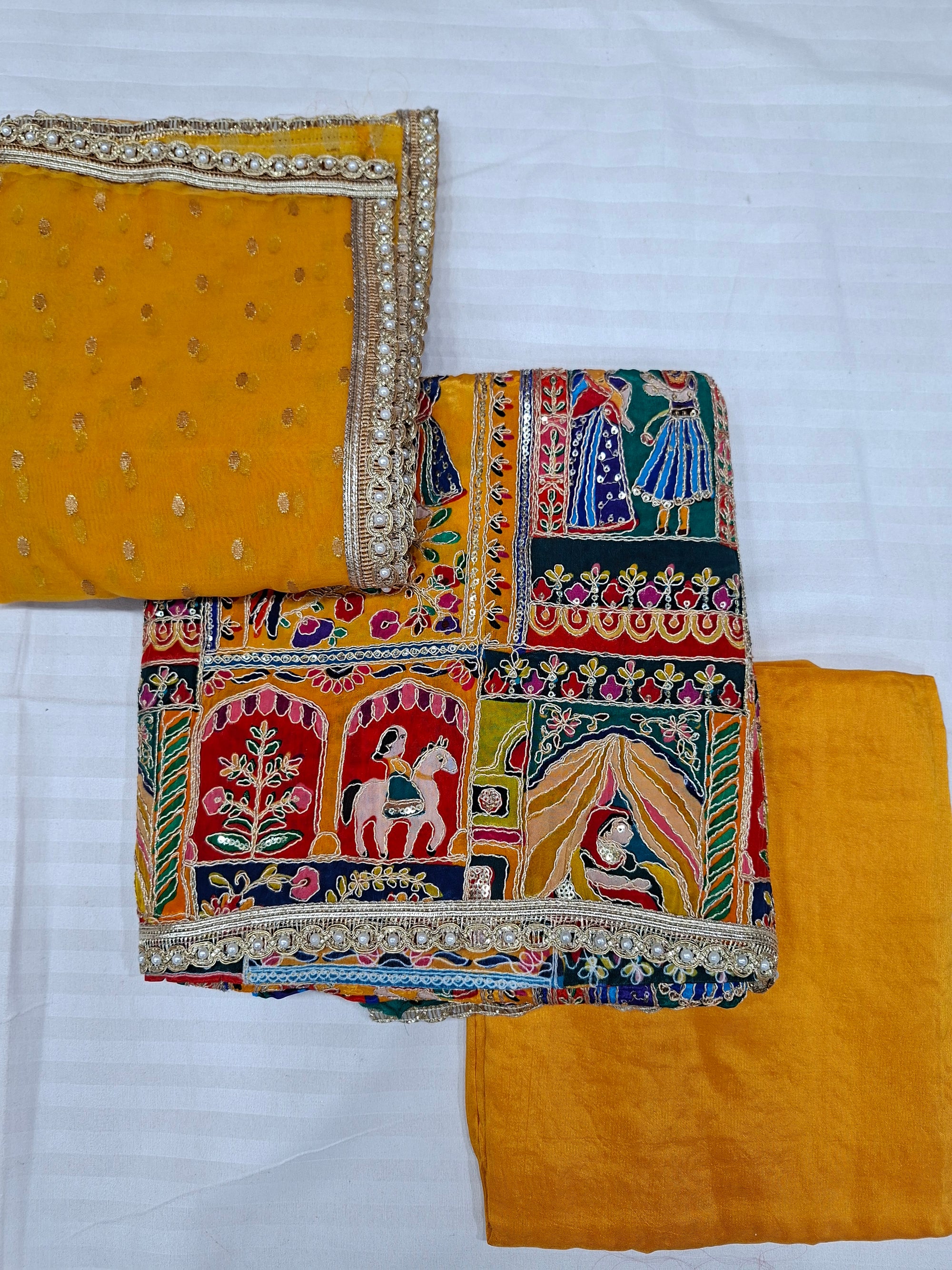 Special Raja Rani premium handprint unstitched suit