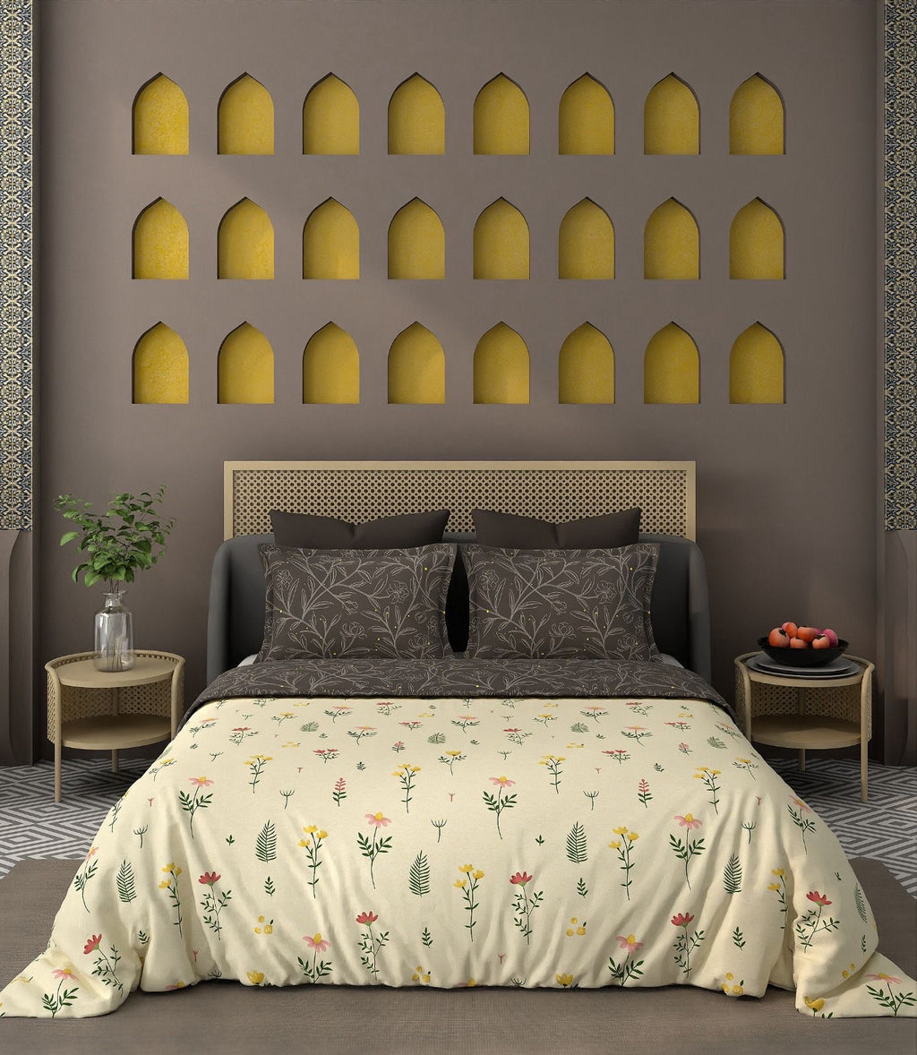 Double bed king size comforter bedsheet with pillow covers